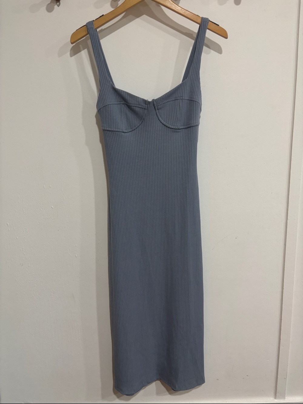 Le Lis Sheath Ribbed Blue Midi Dress with Bust Detail